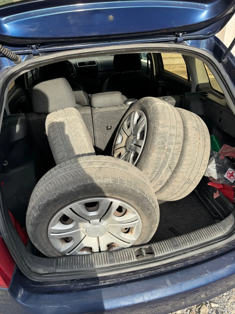 Skoda Fabia 1.2 12v LPG, снимка 9 - Автомобили и джипове - 52963088