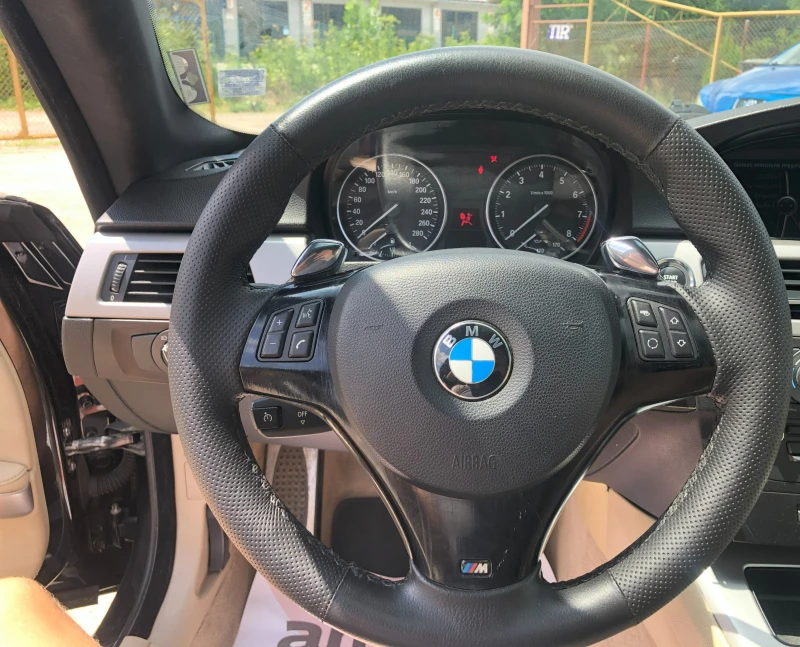 BMW 335 XI, снимка 13 - Автомобили и джипове - 53086950