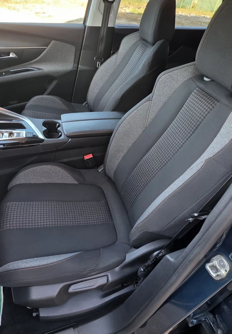 Peugeot 5008 1.2i  Pure Tech Active 131k.с. Гаранция, Автомат., снимка 11 - Автомобили и джипове - 53123065