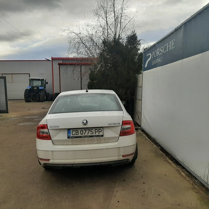 Skoda Octavia 1.6 TDI, снимка 6 - Автомобили и джипове - 44528665