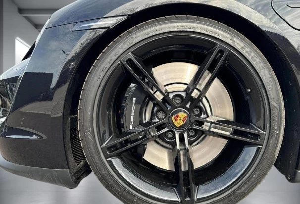 Porsche Taycan 4S = SportDesign = Гаранция - изображение 5