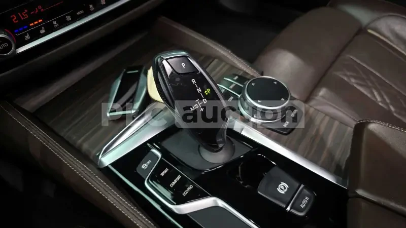 BMW 530 i xDrive | HEAD-UP| ���������| DISTRONC| ��������� | Mobile.bg � ����������� 8