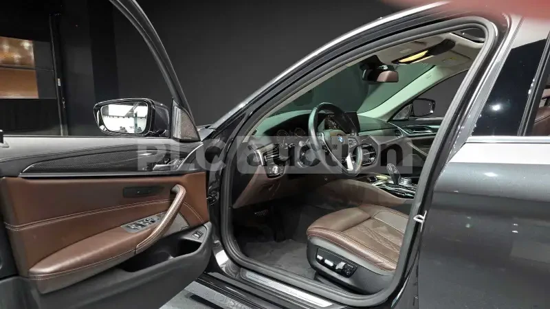 BMW 530 i xDrive | HEAD-UP| ���������| DISTRONC| ��������� | Mobile.bg � ����������� 9