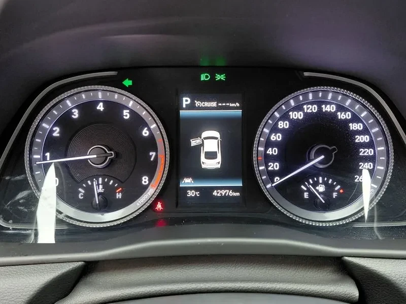 Hyundai Sonata 2.0 Lpg Style, снимка 8 - Автомобили и джипове - 55986749