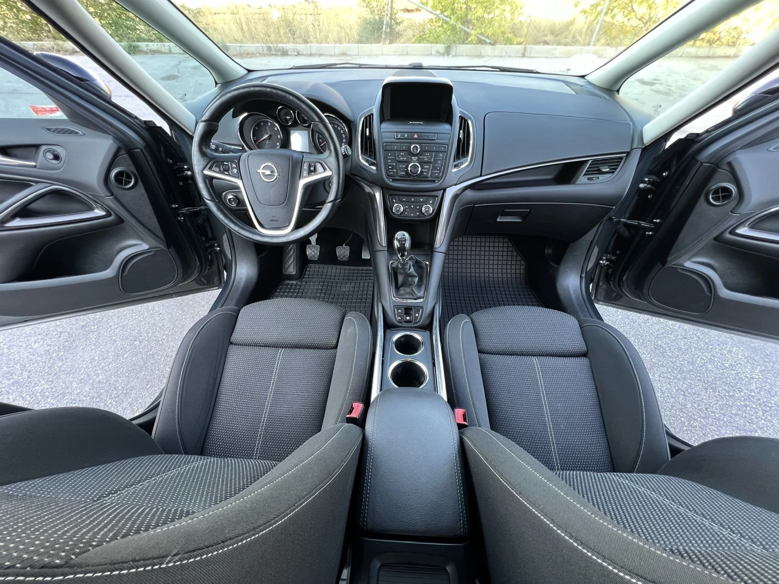 Opel Zafira Tourer 2.0 CDTI / NAVI / ecoFLEX / EURO 6  - изображение 8