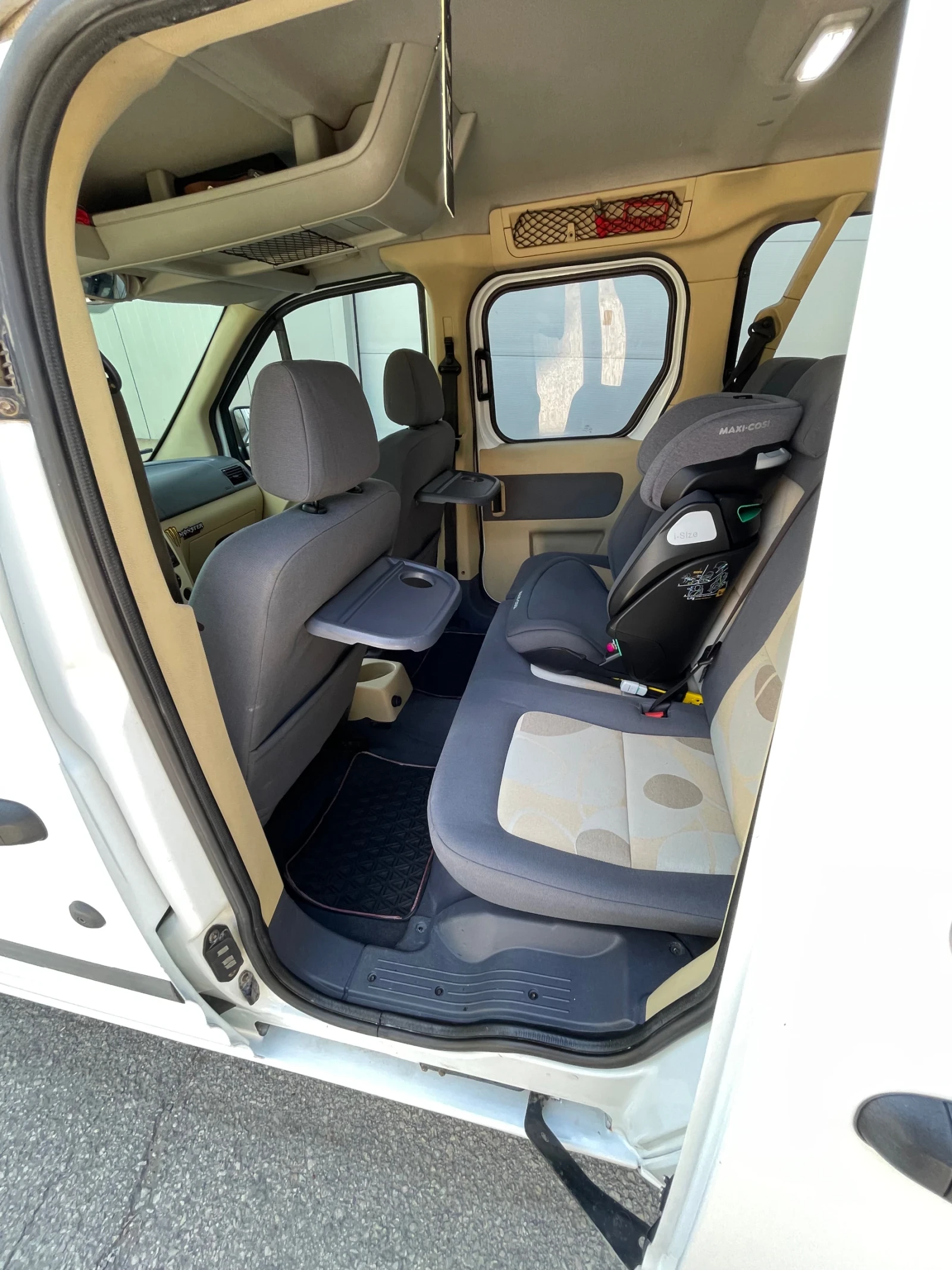 Ford Connect Tourneo Connect 1.8 TDCI - изображение 9