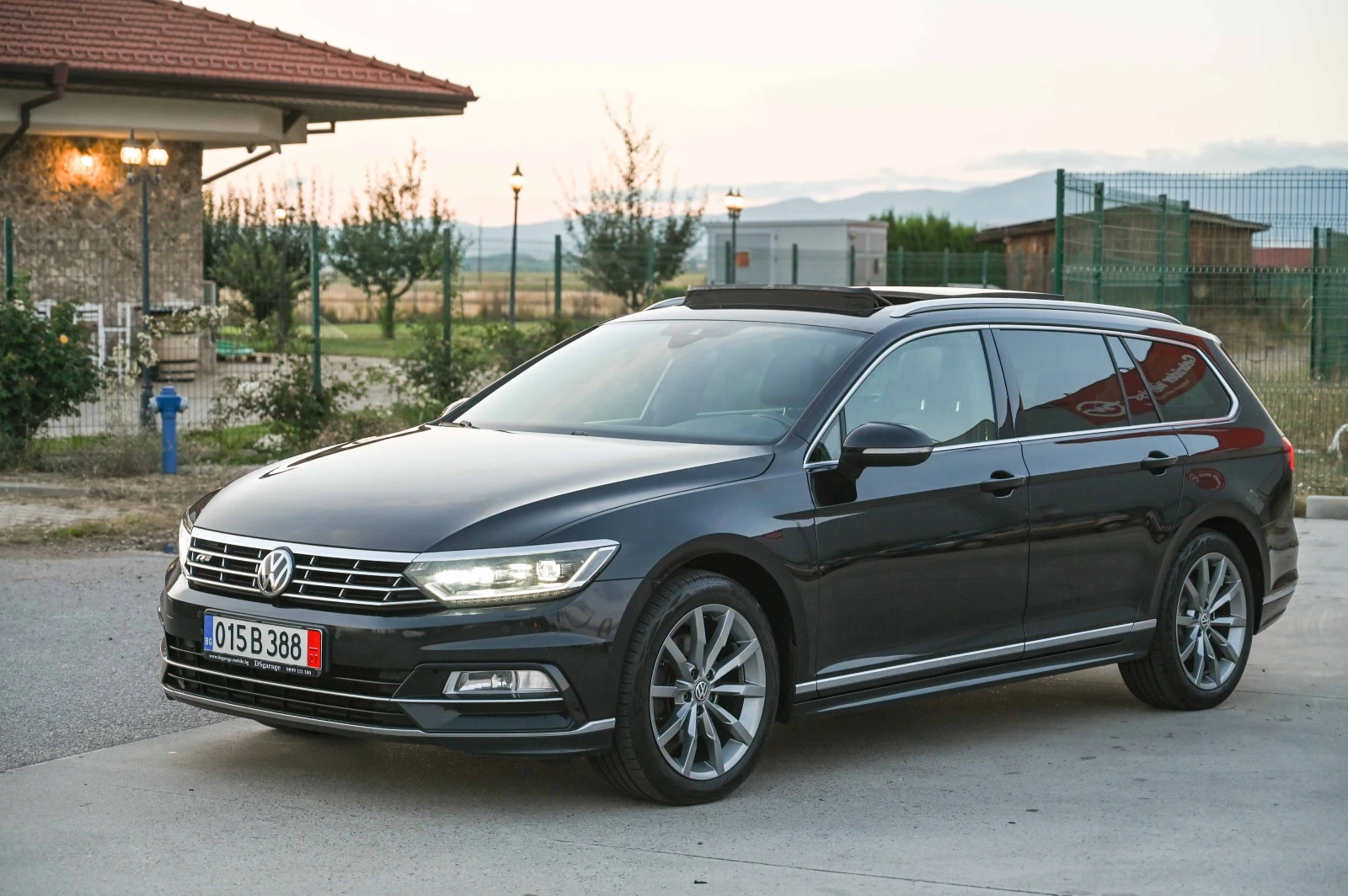 VW Passat 2.0TDI* R-LINE* КАМЕРА* Matrix* FULL* Germany - изображение 3