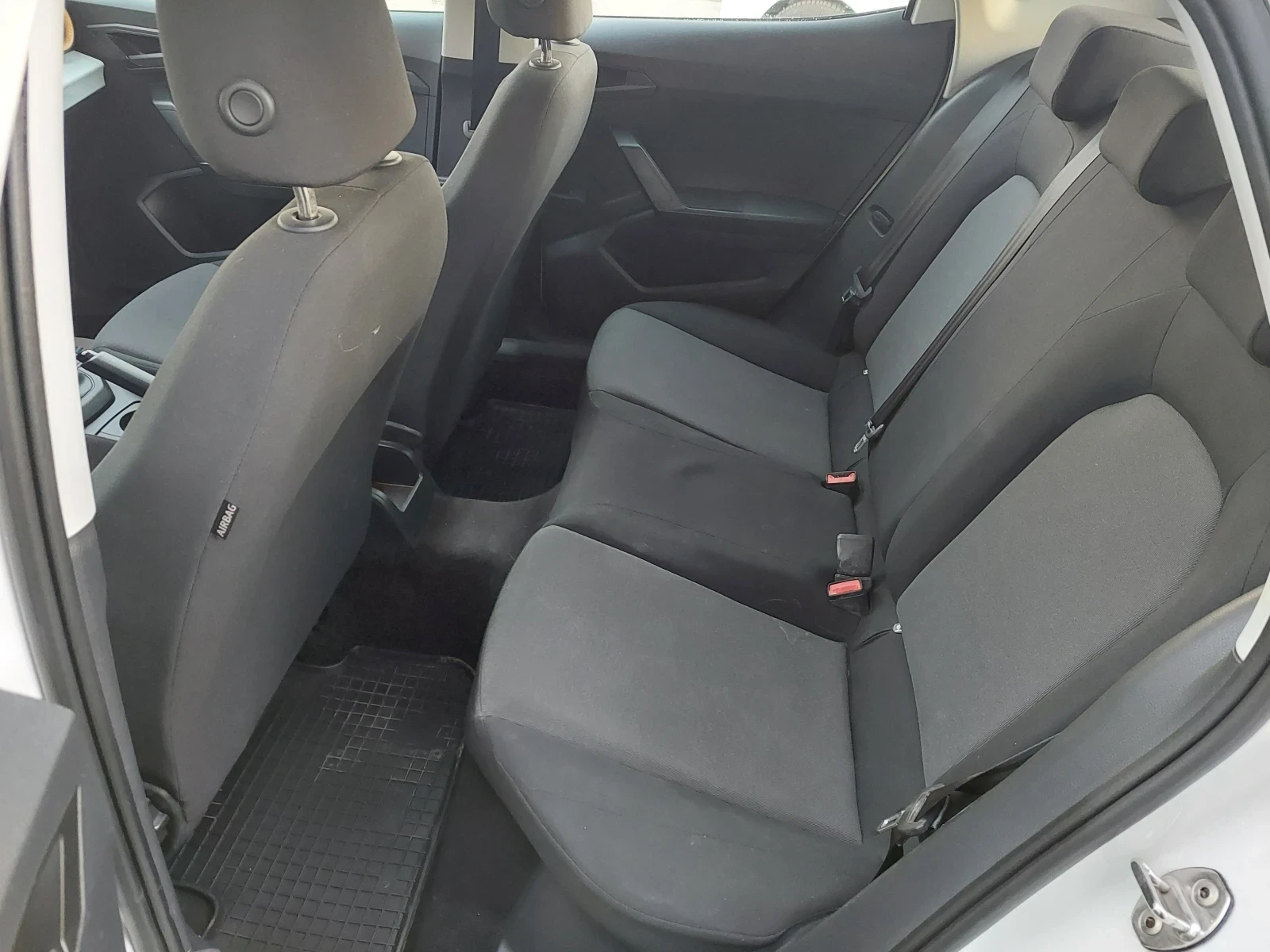 Seat Ibiza 25000 km | Mobile.bg � ����������� 11