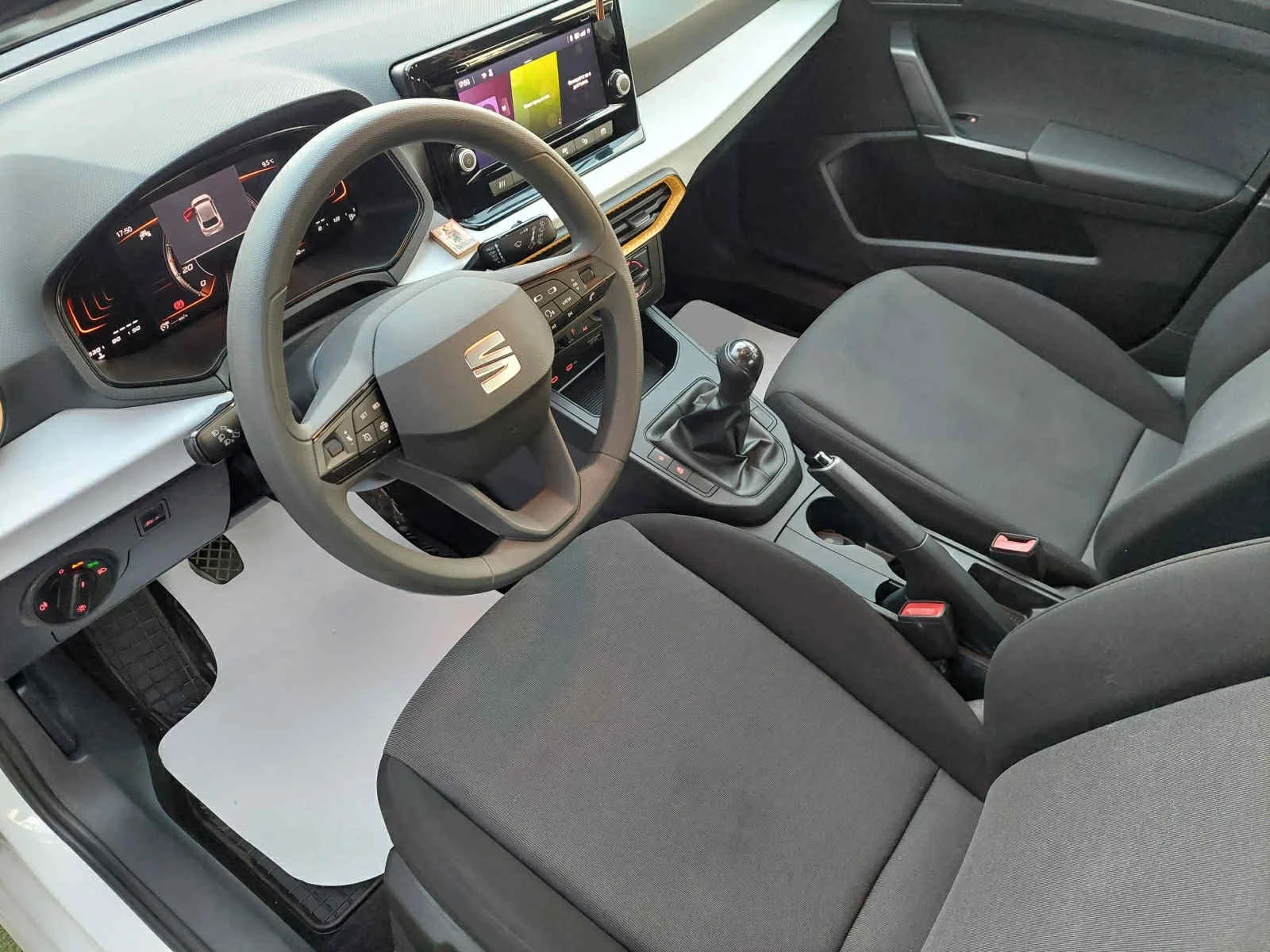 Seat Ibiza 25000 km | Mobile.bg � ����������� 13