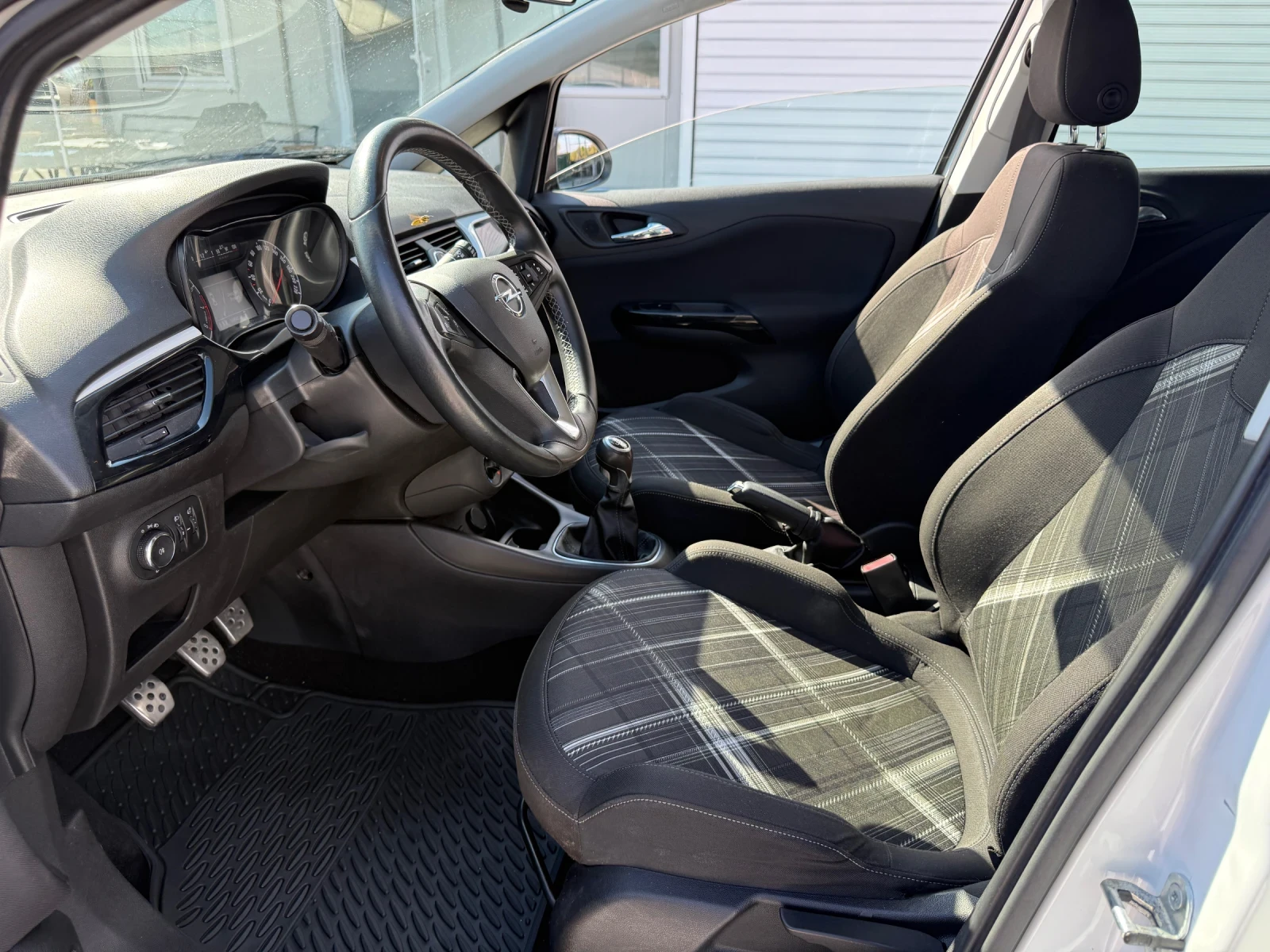 Opel Corsa 1.4i/90hp/NAVI/EVOR6/ - изображение 9