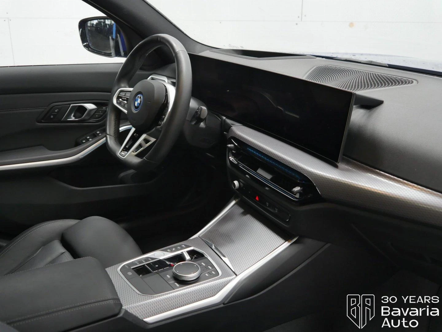 BMW 330 e xDrive Touring M Sport Paket Sportautomatic - изображение 7