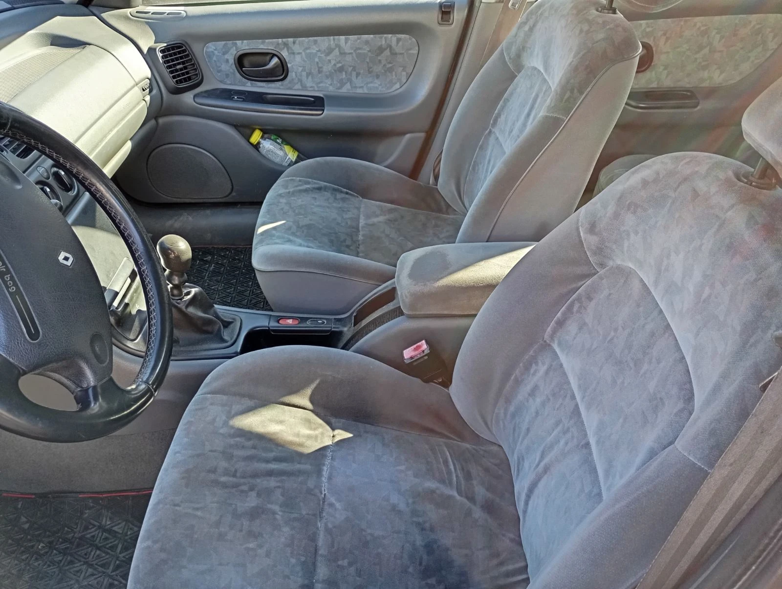 Renault Laguna | Mobile.bg � ����������� 10