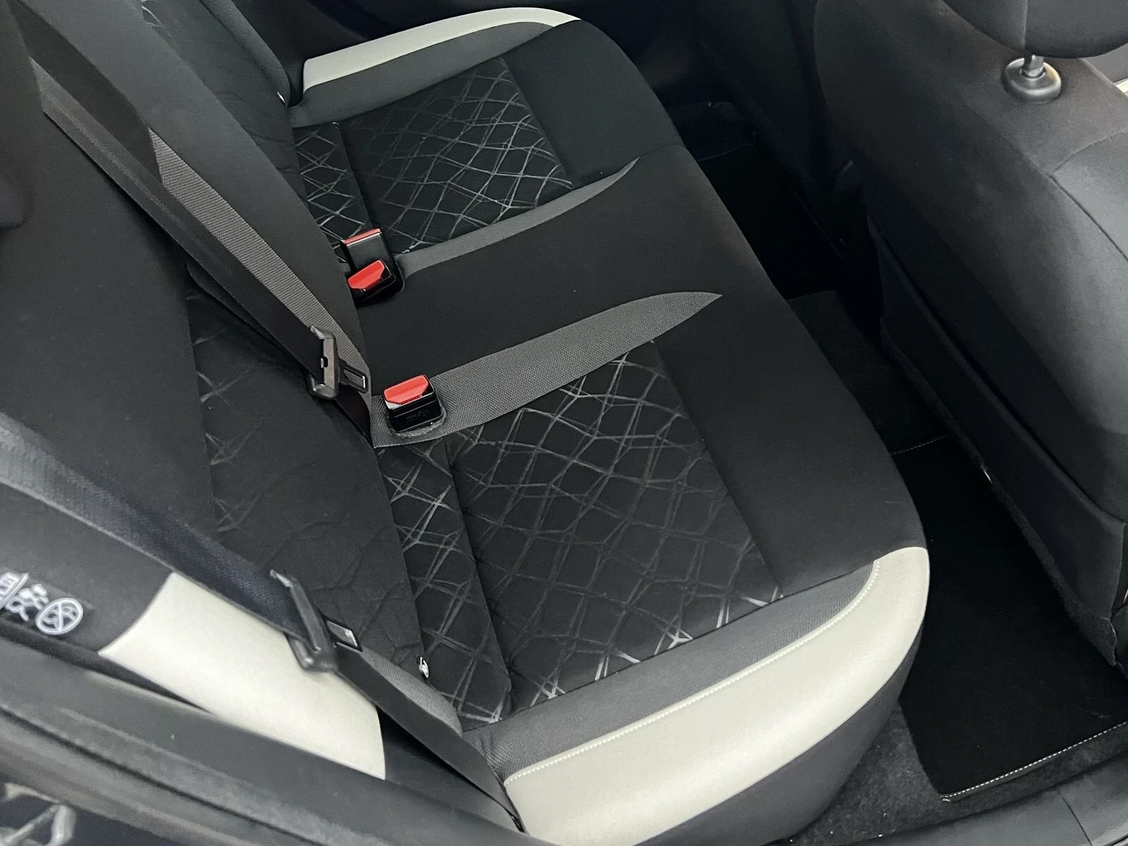 Nissan Micra TURBO 90 кс. - изображение 10