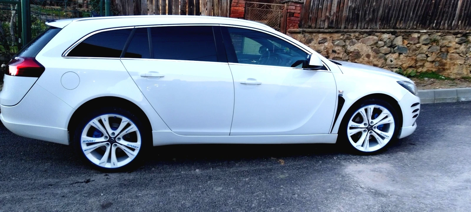 Opel Insignia, снимка 4 - Автомобили и джипове - 53788142