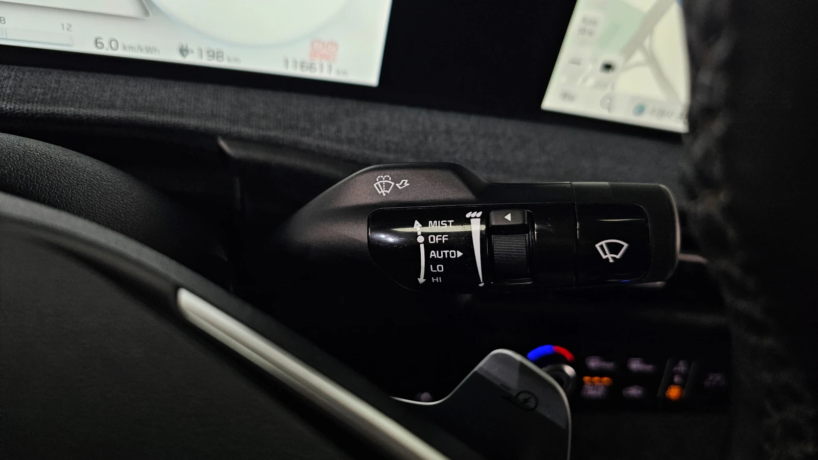 Kia EV6 * 4WD* КОЖА* ПОДГРЕВ* ОБДУХВАНЕ* КАМЕРА* , снимка 6 - Автомобили и джипове - 53977672