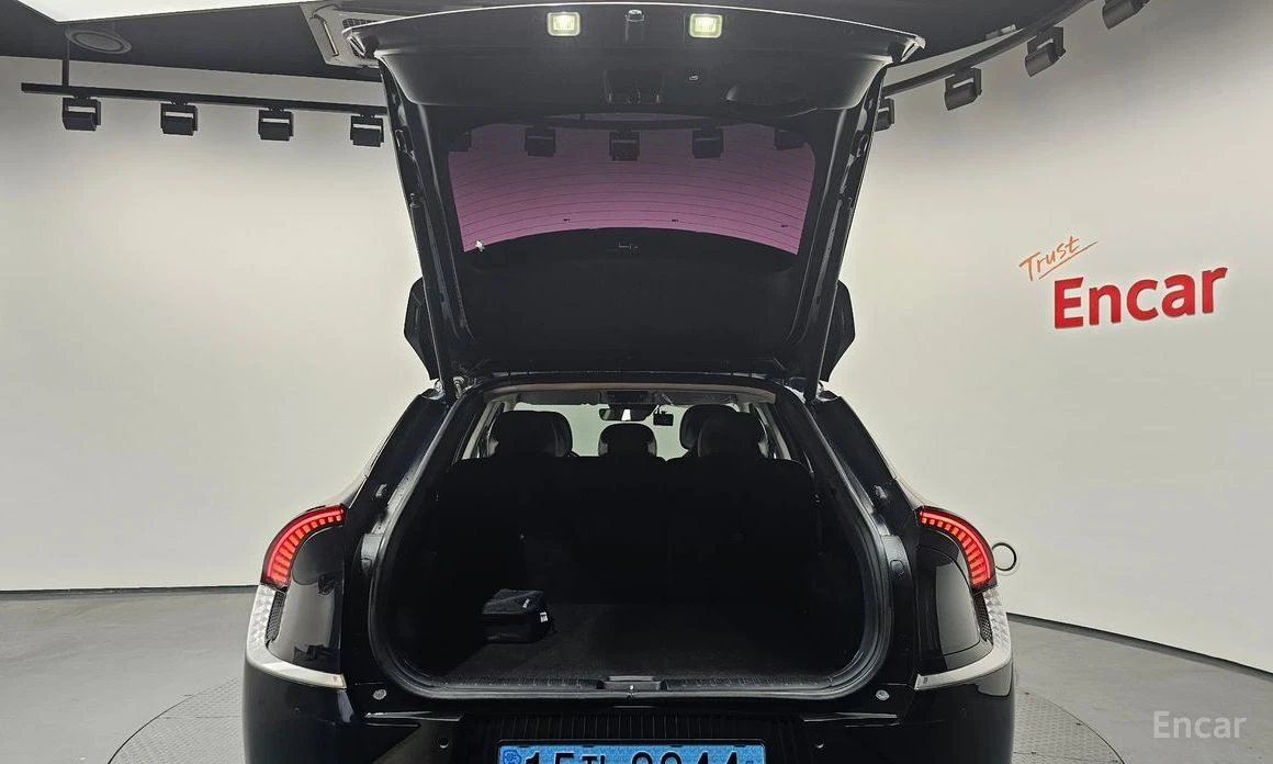 Kia EV6 * 4WD* КОЖА* ПОДГРЕВ* ОБДУХВАНЕ* КАМЕРА* , снимка 15 - Автомобили и джипове - 53977672