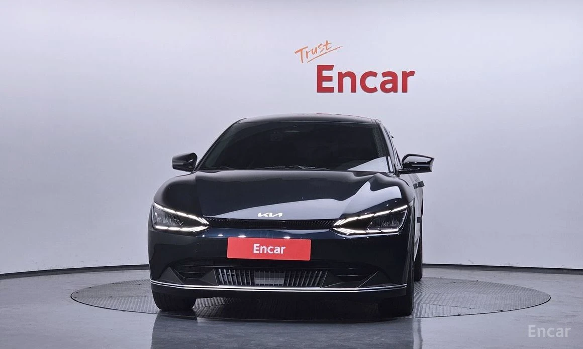 Kia EV6 * 4WD* КОЖА* ПОДГРЕВ* ОБДУХВАНЕ* КАМЕРА* , снимка 3 - Автомобили и джипове - 53977672