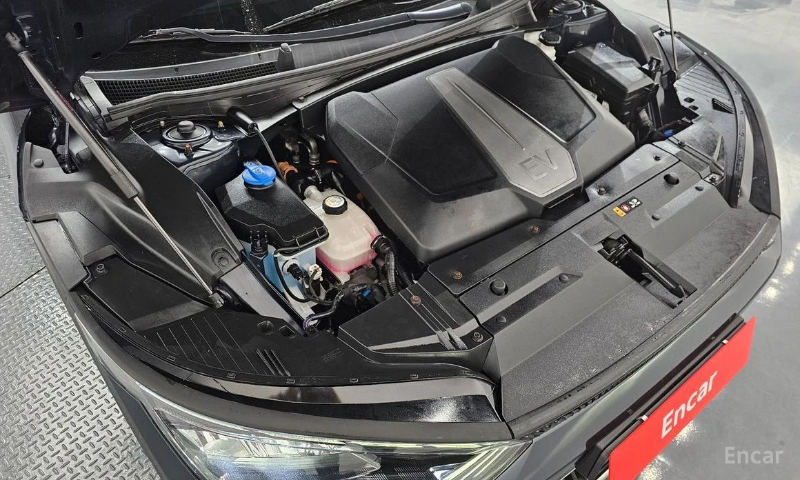 Kia EV6 * 4WD* КОЖА* ПОДГРЕВ* ОБДУХВАНЕ* КАМЕРА* , снимка 5 - Автомобили и джипове - 53977672