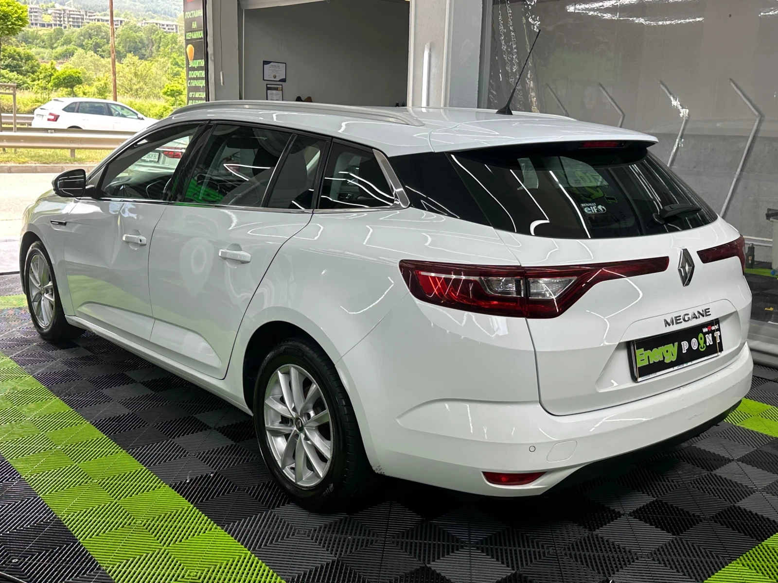 Renault Megane 1.5dci Спешно!, снимка 3 - Автомобили и джипове - 53988651