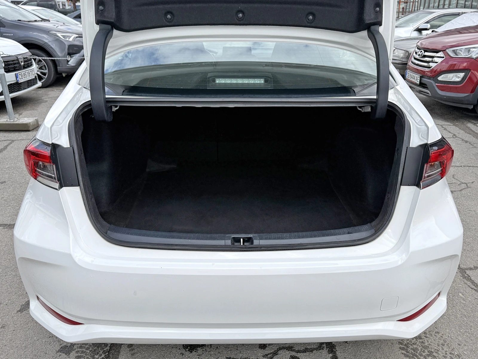 Toyota Corolla 1.5 VVT-I EXECUTIVE �����������! | Mobile.bg � ����������� 11