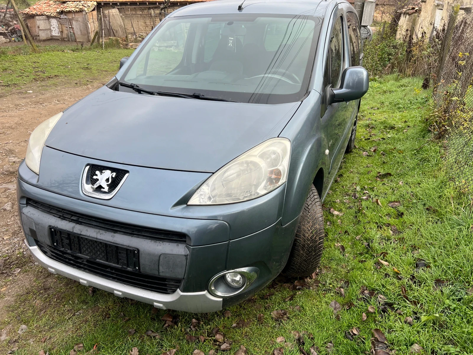 Peugeot Partner 1, 6 benzin, снимка 5 - Автомобили и джипове - 54278507