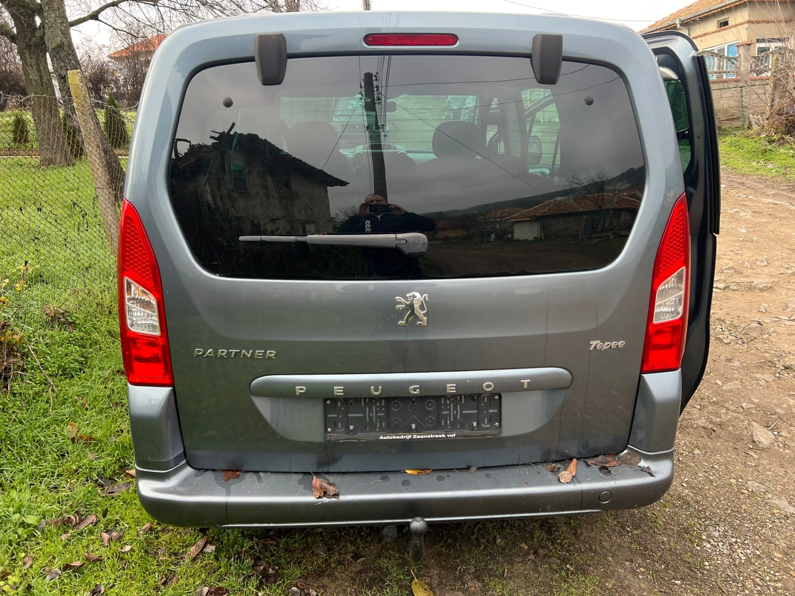 Peugeot Partner 1, 6 benzin, снимка 3 - Автомобили и джипове - 54278507