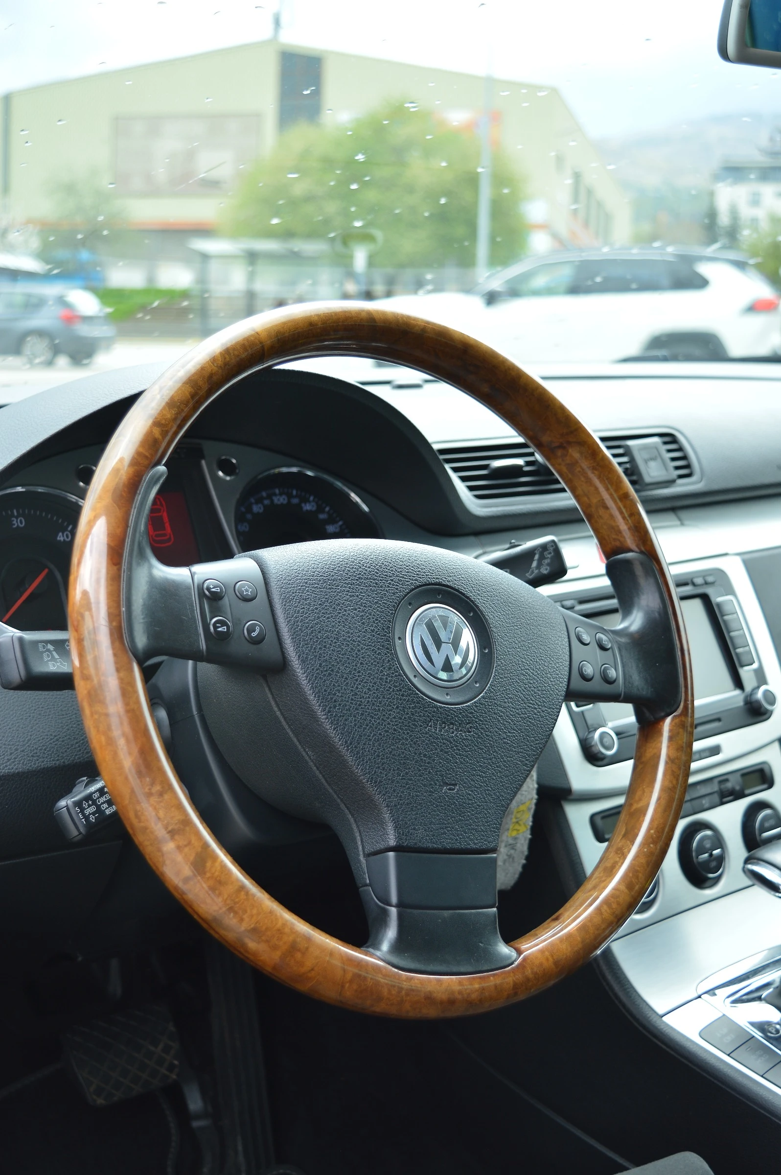 VW Passat Highline, снимка 13 - Автомобили и джипове - 54433885