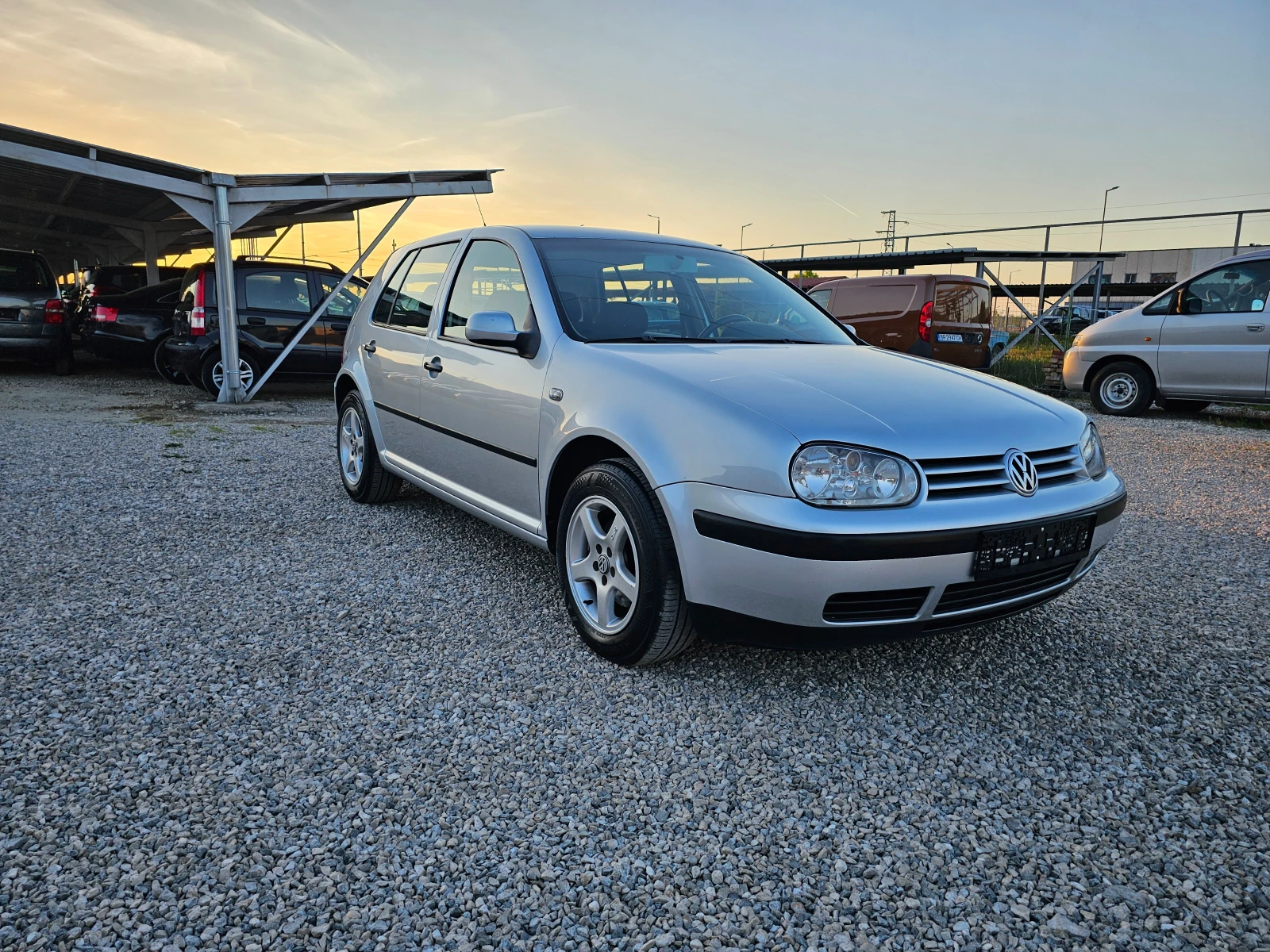 VW Golf 1.9TDI 101kc. Sport-CHAMP  212000 км, снимка 3 - Автомобили и джипове - 54461007