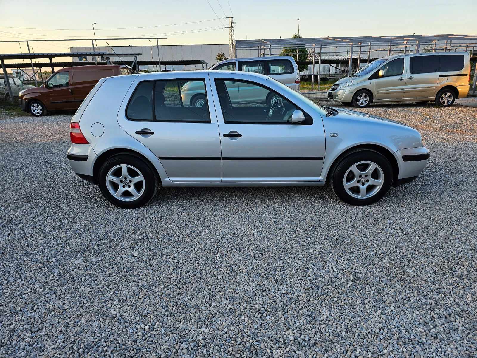 VW Golf 1.9TDI 101kc. Sport-CHAMP  212000 км, снимка 4 - Автомобили и джипове - 54461007