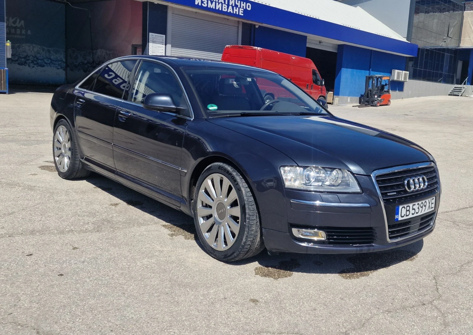 Audi A8, снимка 2 - Автомобили и джипове - 54647370