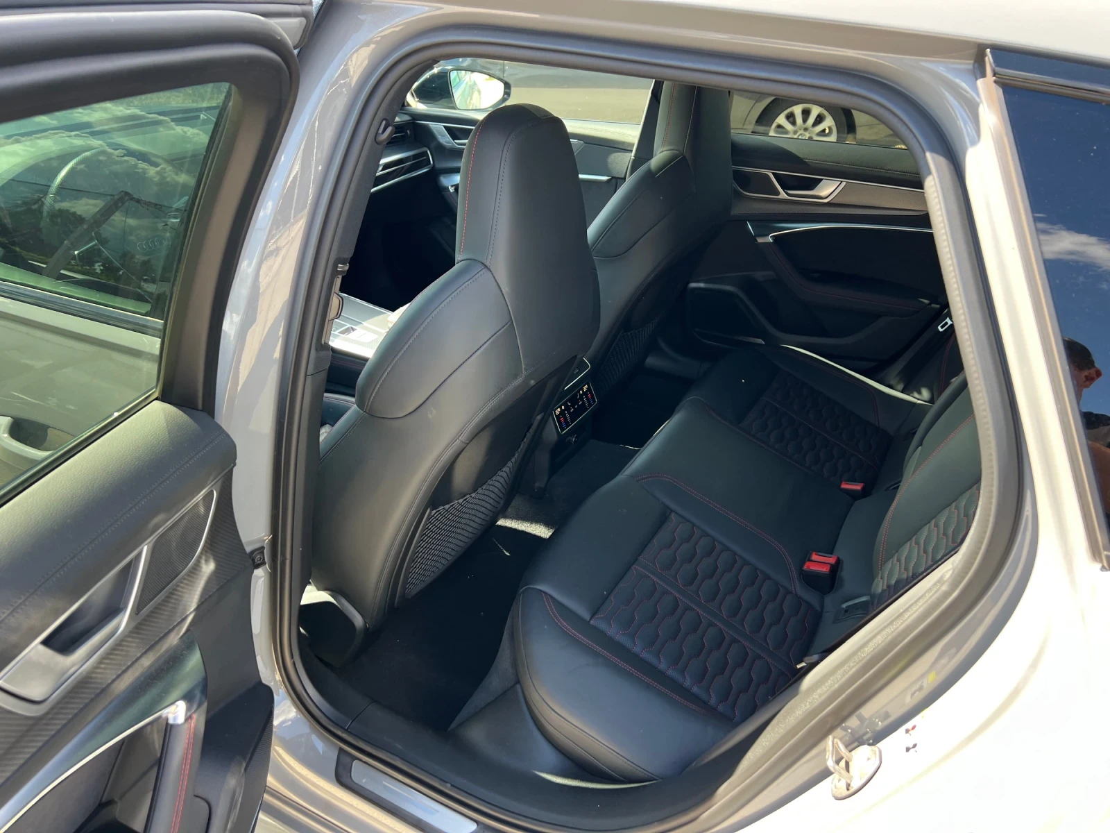 Audi Rs6, снимка 12 - Автомобили и джипове - 54704944