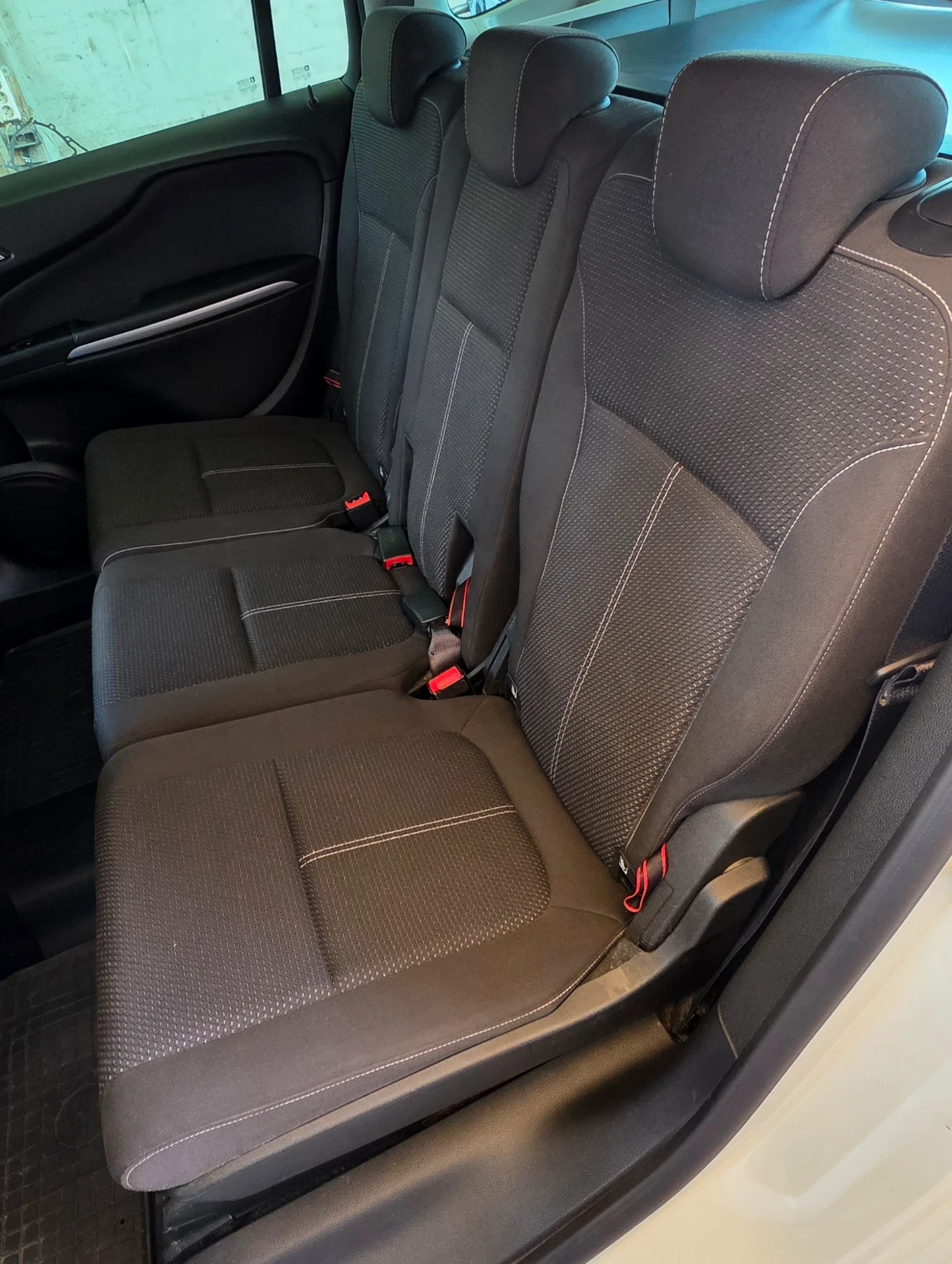 Opel Zafira 1.6turbo, 150к.с. 7места , Каско, Топ, снимка 11 - Автомобили и джипове - 54757787