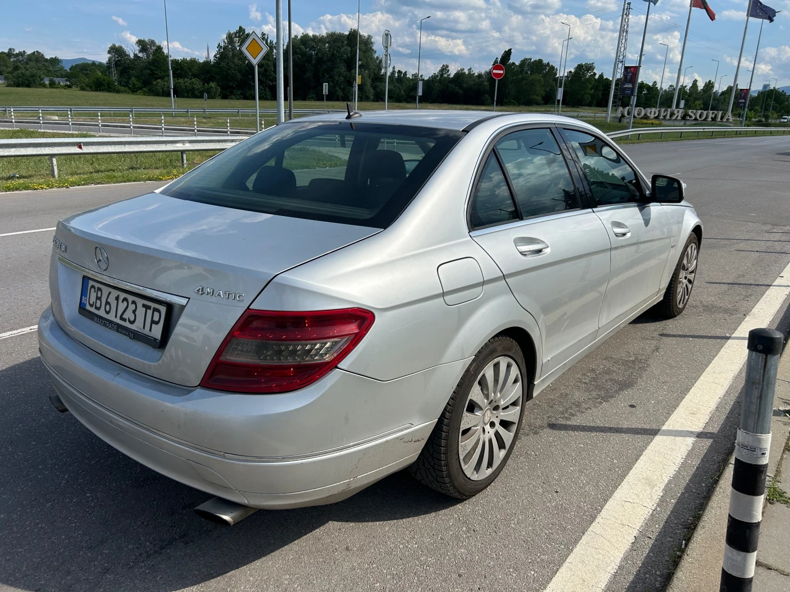 Mercedes-Benz C 320, снимка 7 - Автомобили и джипове - 54834434