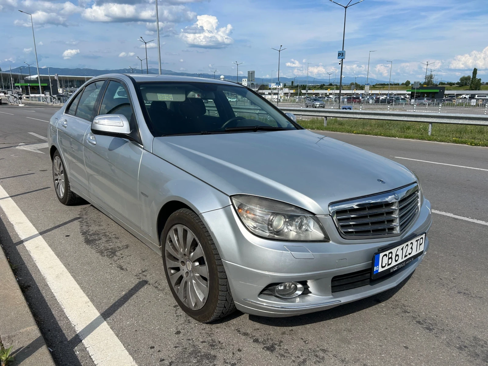 Mercedes-Benz C 320, снимка 2 - Автомобили и джипове - 54834434