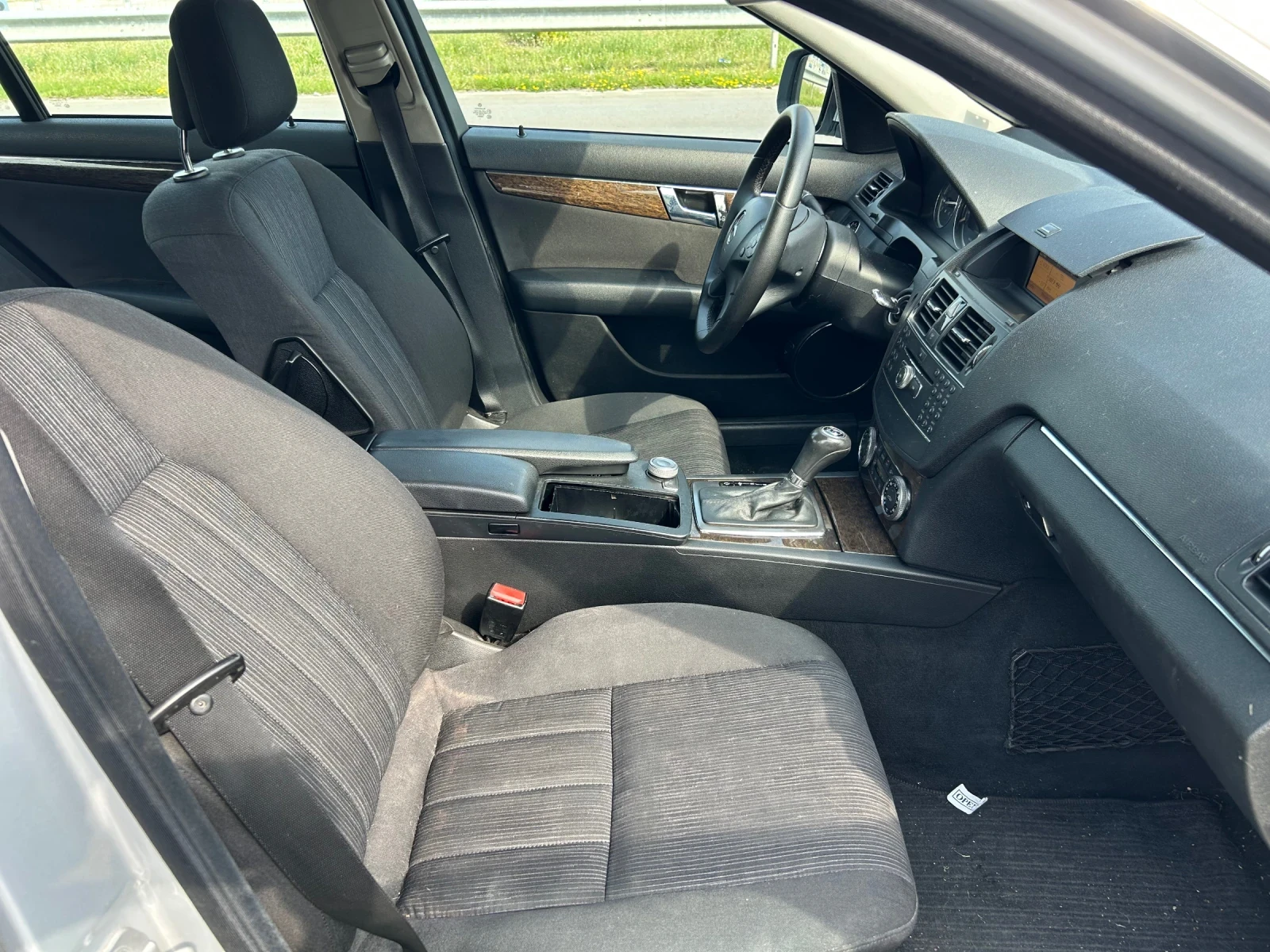 Mercedes-Benz C 320, снимка 11 - Автомобили и джипове - 54834434