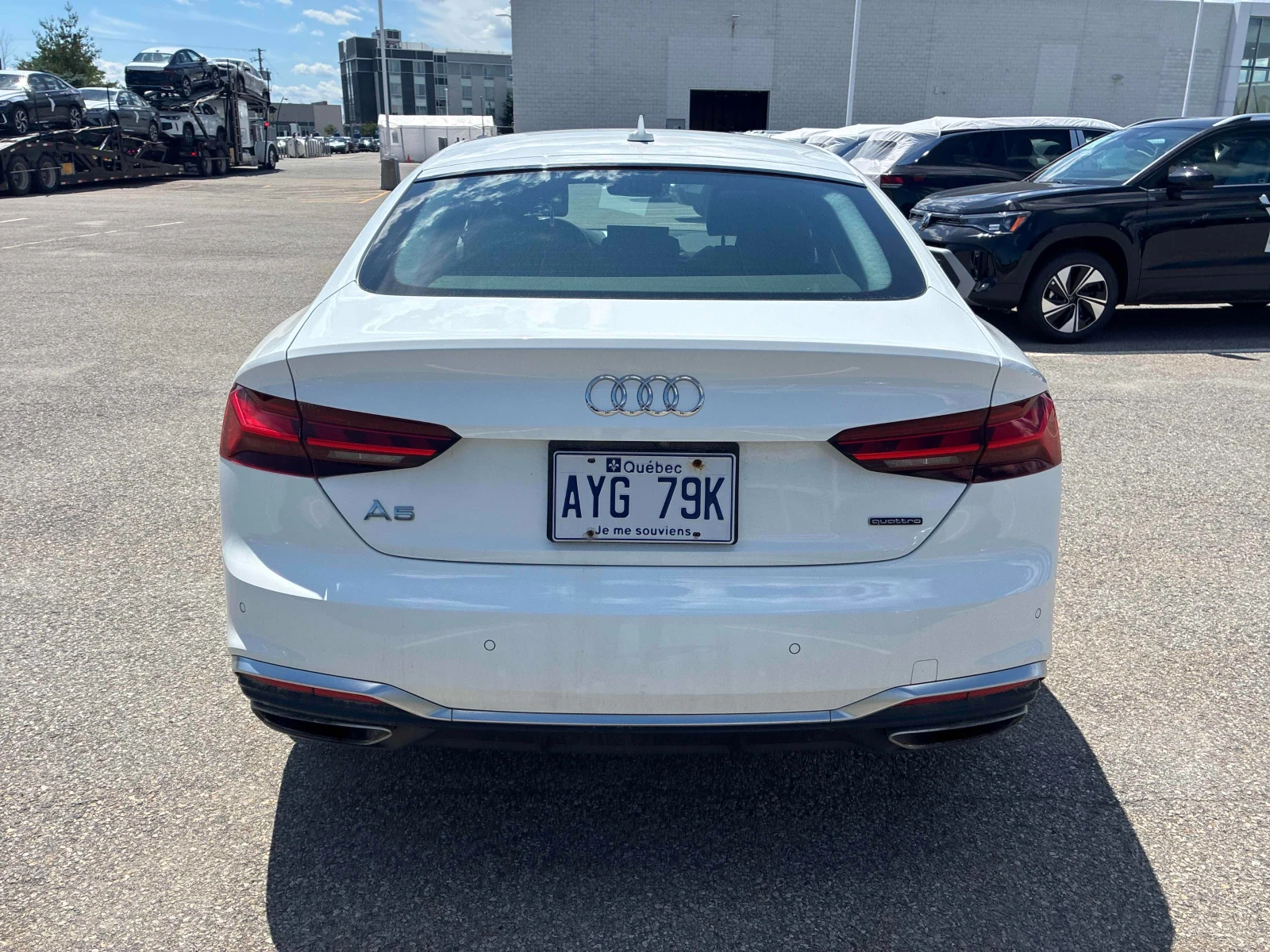Audi A5 Progressiv * Keyless * CARFAX * АВТО КРЕДИТ * , снимка 5 - Автомобили и джипове - 54935488