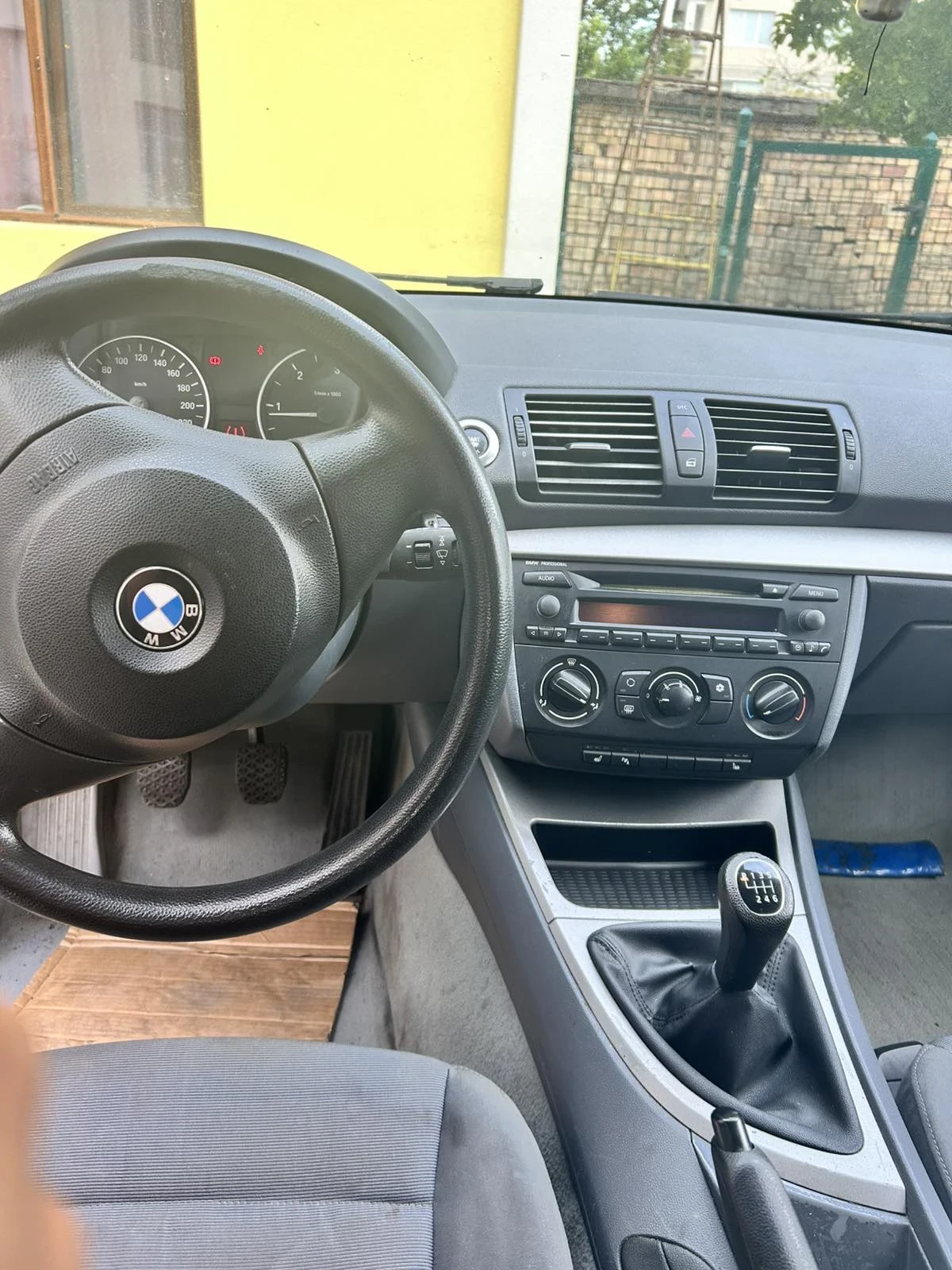 BMW 118, снимка 6 - Автомобили и джипове - 55015648