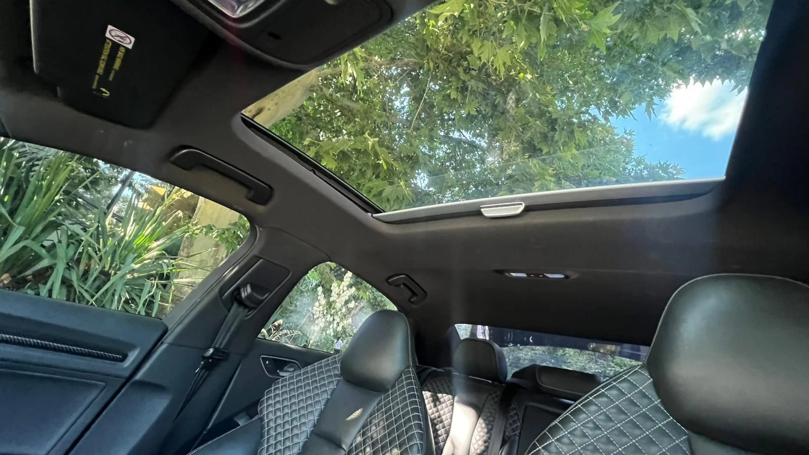 Audi S3 Stage 3* Carbon pack* НАЛИЧНА В БГ, снимка 14 - Автомобили и джипове - 55051130