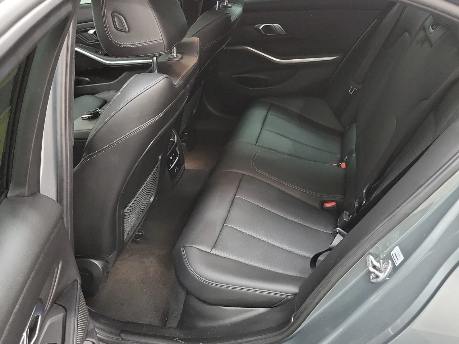 BMW 320, снимка 12 - Автомобили и джипове - 55125021