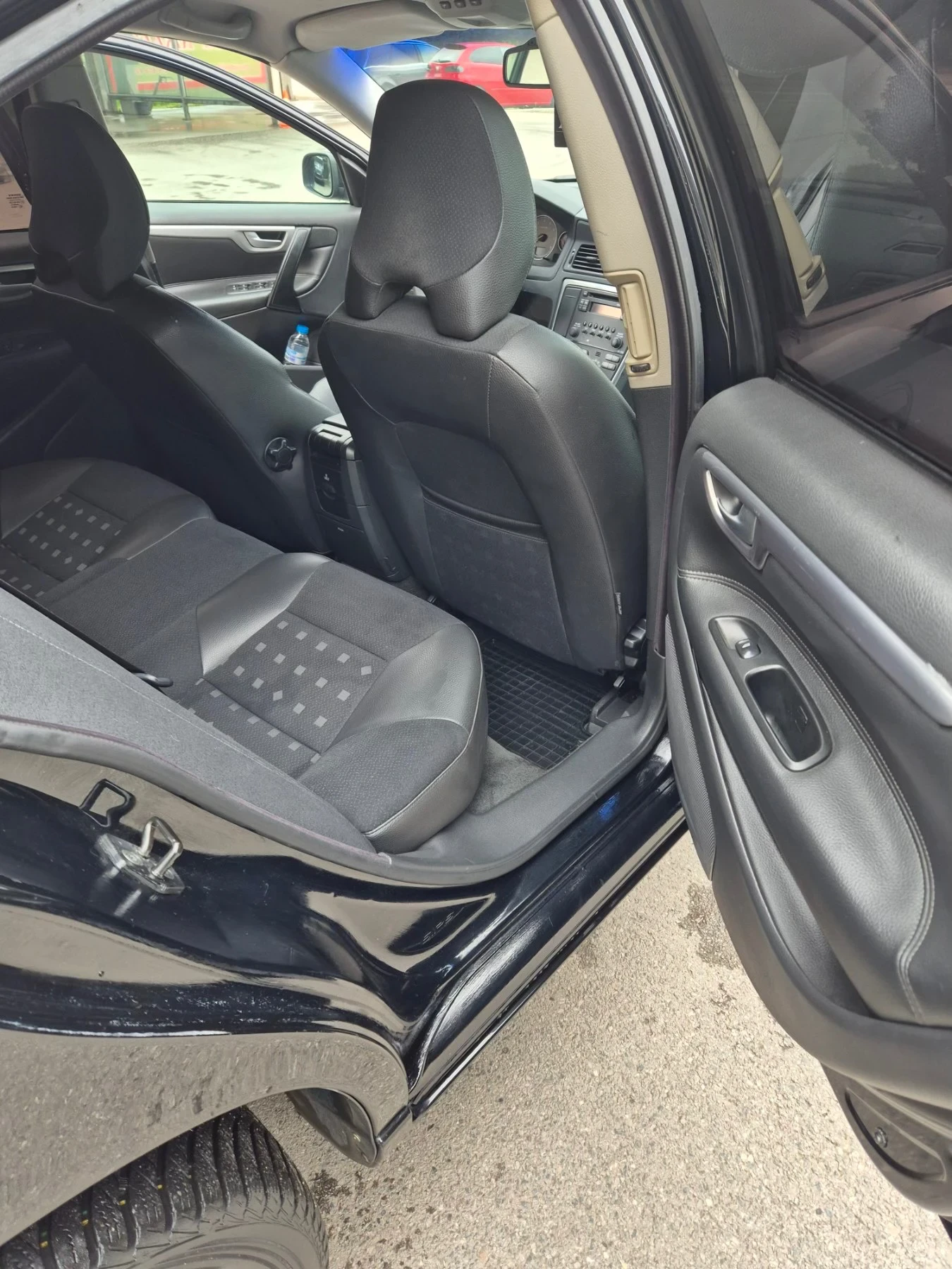 Volvo S60 Bi fuel, снимка 7 - Автомобили и джипове - 55570251