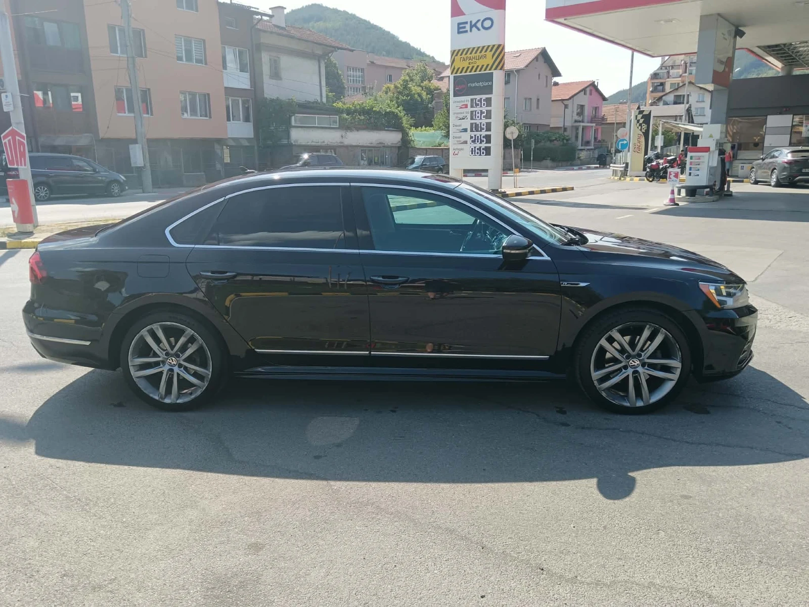 VW Passat B8 R-line 2017, снимка 4 - Автомобили и джипове - 55681561