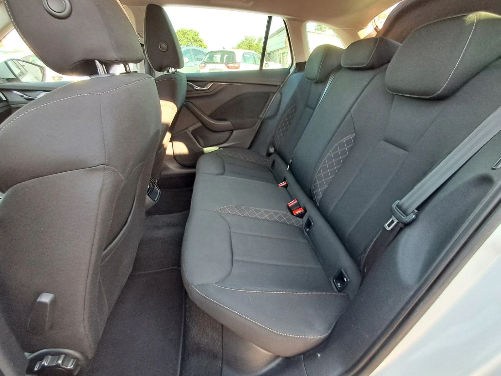Skoda Scala 1.6TDI, снимка 14 - Автомобили и джипове - 55706168