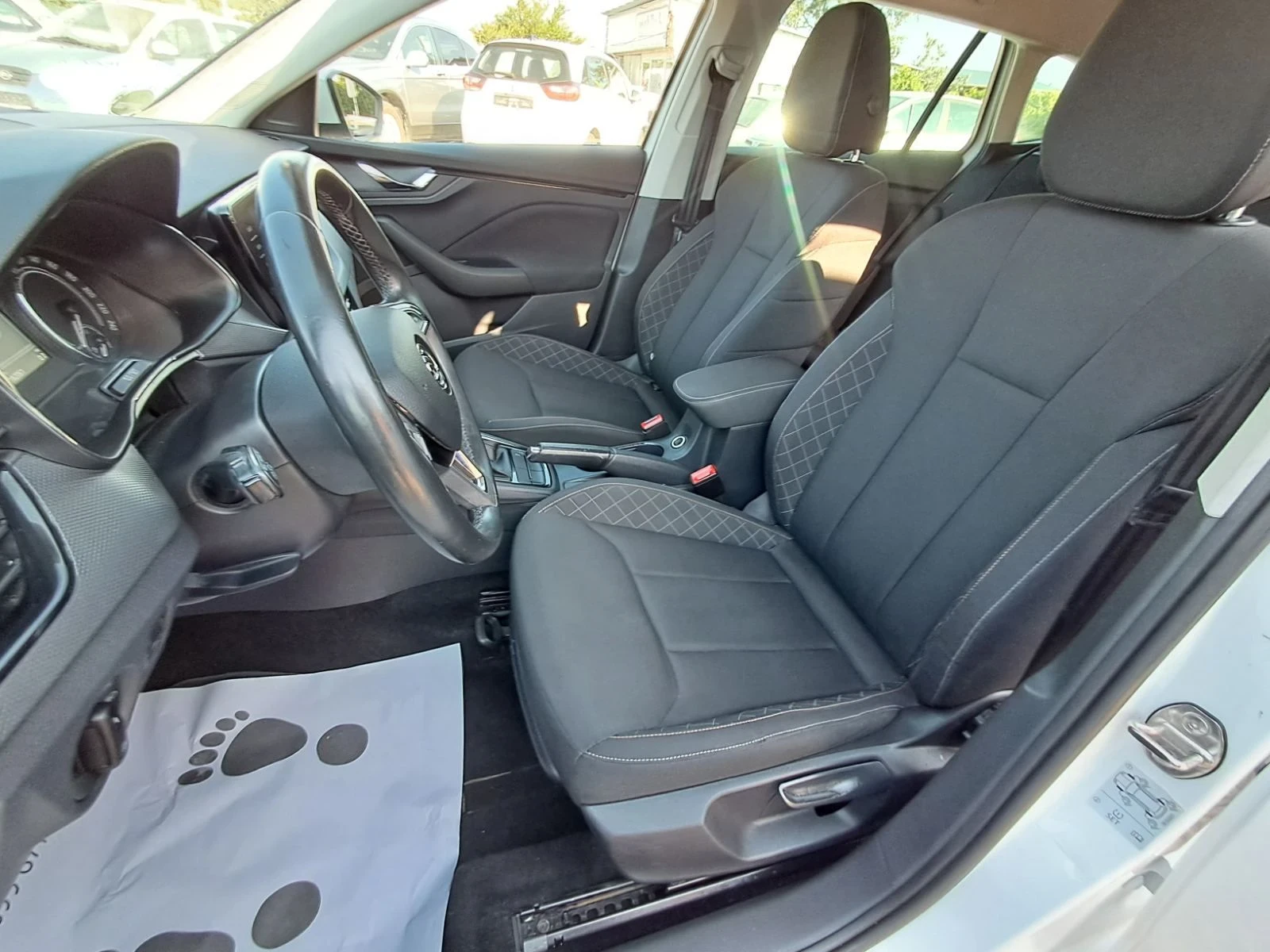 Skoda Scala 1.6TDI, снимка 10 - Автомобили и джипове - 55706168