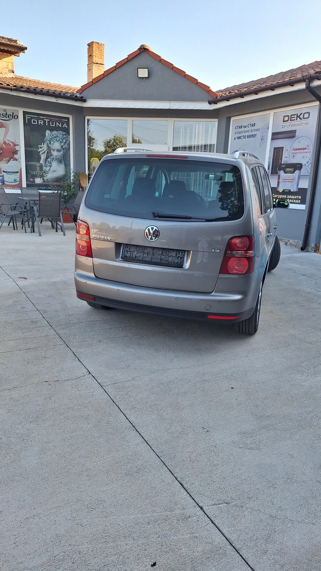 VW Touran TSI, снимка 3 - Автомобили и джипове - 56364835
