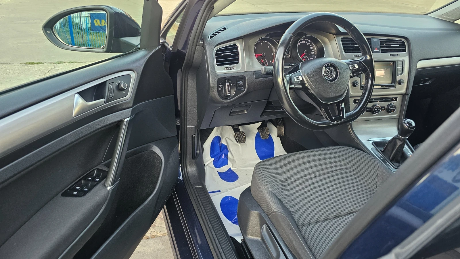 VW Golf 7   1.6TDi euro6, снимка 12 - Автомобили и джипове - 56108104