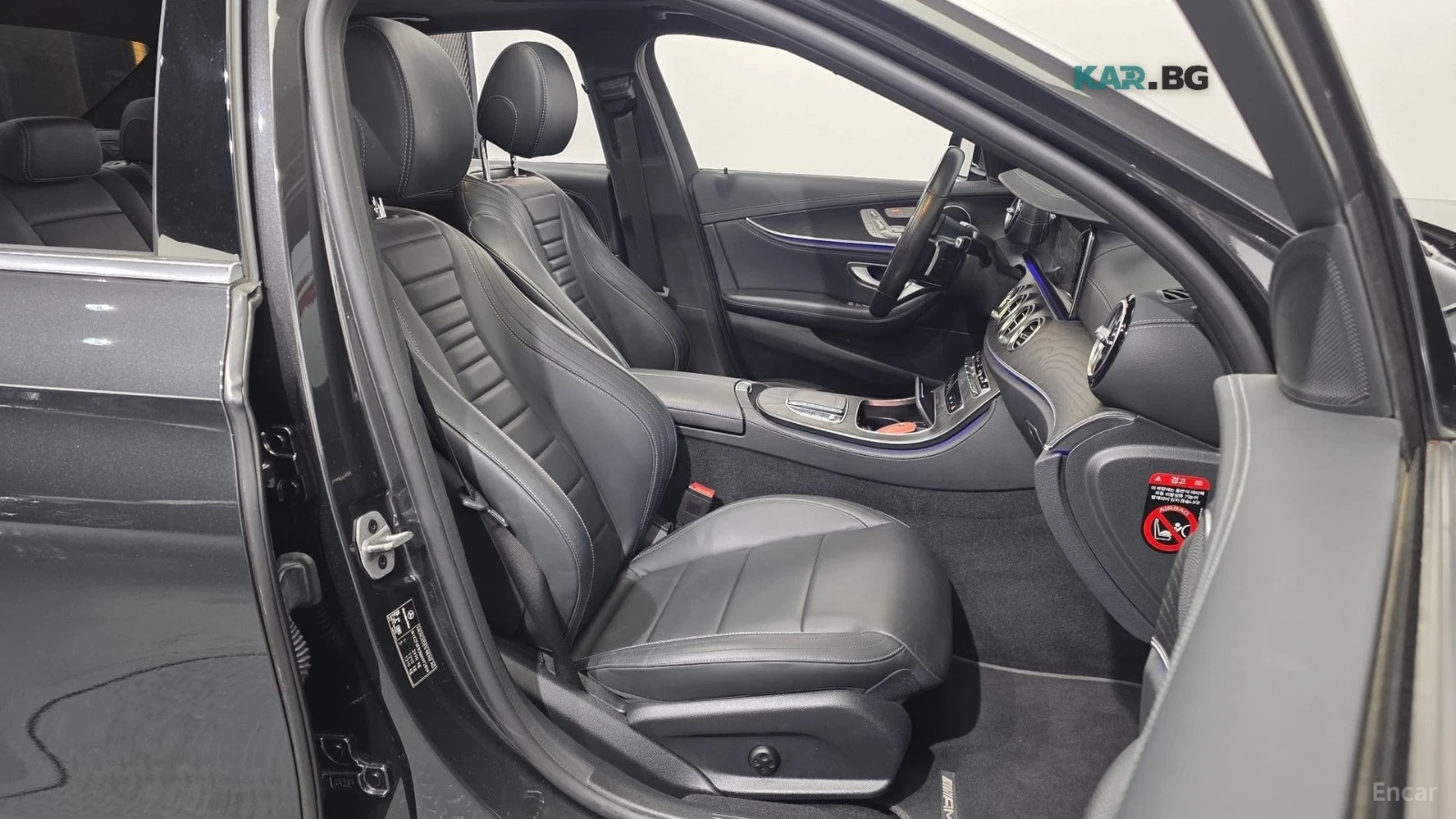 Mercedes-Benz E 220 4MATIC AMG* HUD* 360* КОЖА* НАВИ* ПАНО, снимка 10 - Автомобили и джипове - 56236924