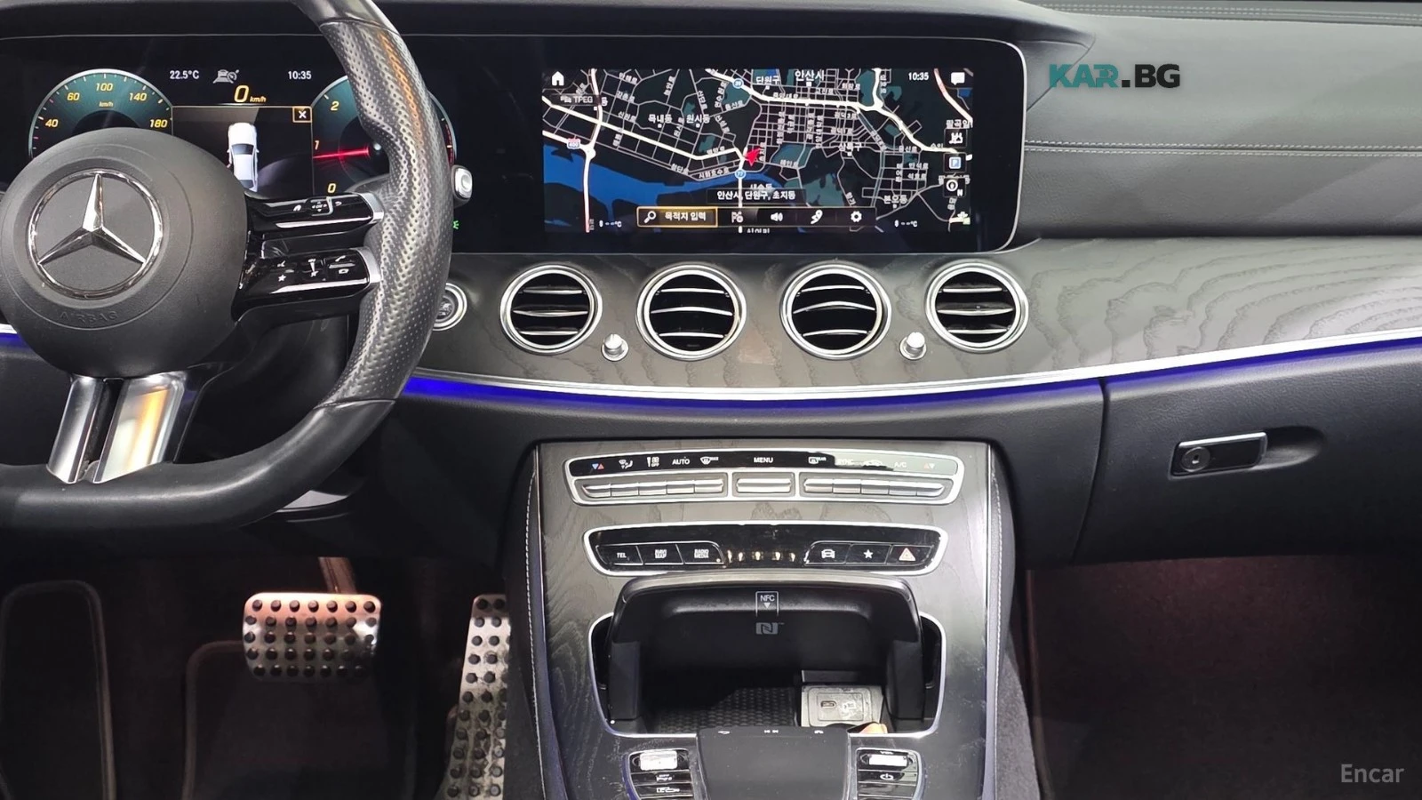 Mercedes-Benz E 220 4MATIC AMG* HUD* 360* КОЖА* НАВИ* ПАНО, снимка 16 - Автомобили и джипове - 56236924
