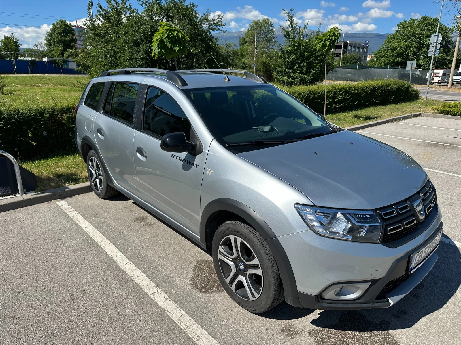 Dacia Logan MCV Stepway, снимка 4 - Автомобили и джипове - 56326017