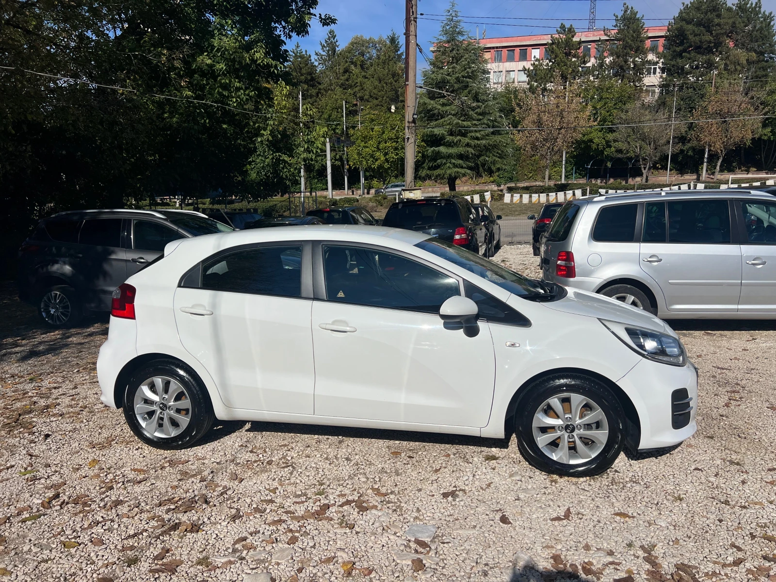 Kia Rio 1.1crdi евро 6 facelift, снимка 6 - Автомобили и джипове - 56541715