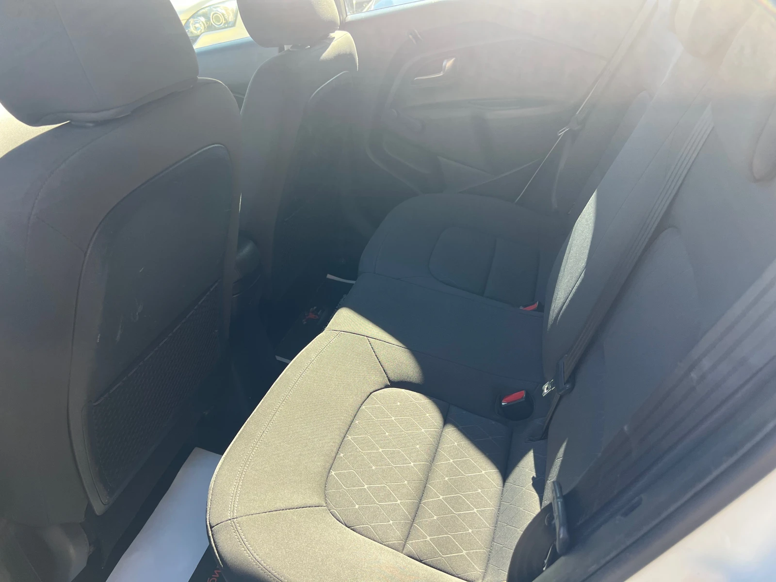 Kia Rio 1.1crdi евро 6 facelift, снимка 14 - Автомобили и джипове - 56541715